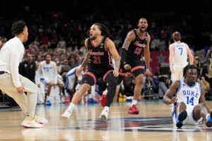 mk体育亚洲-最后一分钟9比0逆转风暴！NCAA史上第五大奇迹诞生