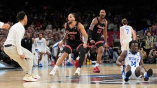 mk体育亚洲-最后一分钟9比0逆转风暴！NCAA史上第五大奇迹诞生