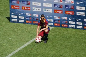 比利亚正式加盟巴萨征战西甲欧冠